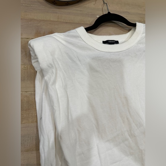 Forever 21 white padded shoulder shirt top - Picture 4 of 10